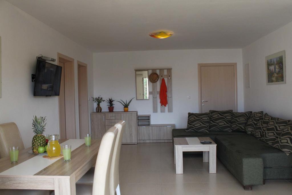 Apartments Bellator Šilo Dış mekan fotoğraf