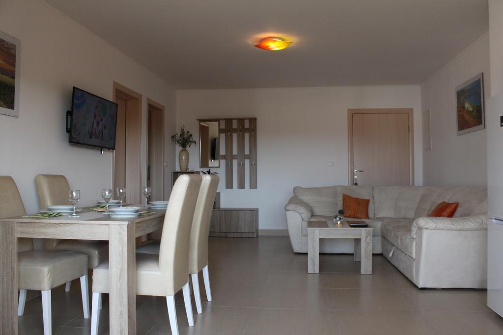 Apartments Bellator Šilo Dış mekan fotoğraf