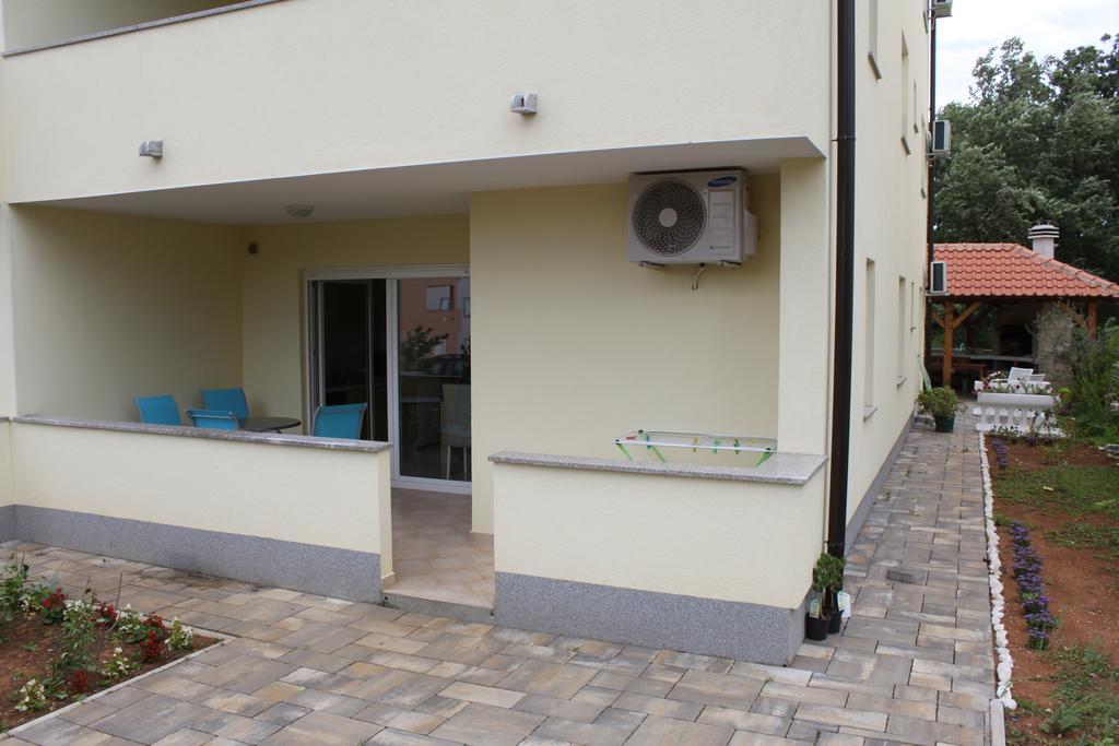 Apartments Bellator Šilo Dış mekan fotoğraf